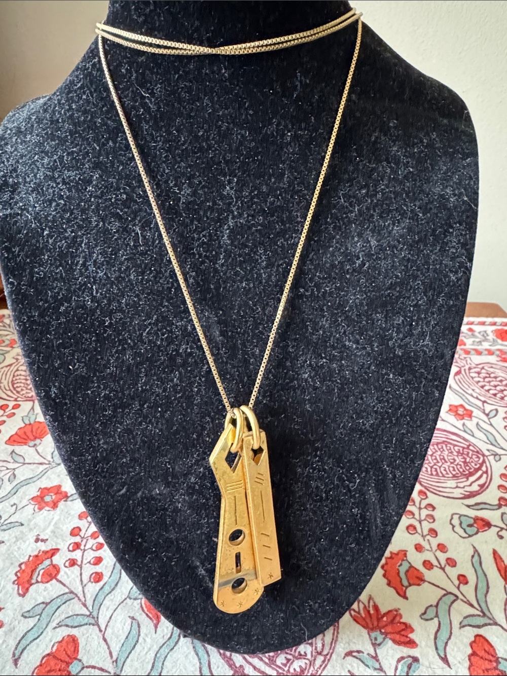 Madewell Morocco pendant necklace Vintage Gold pre- loved